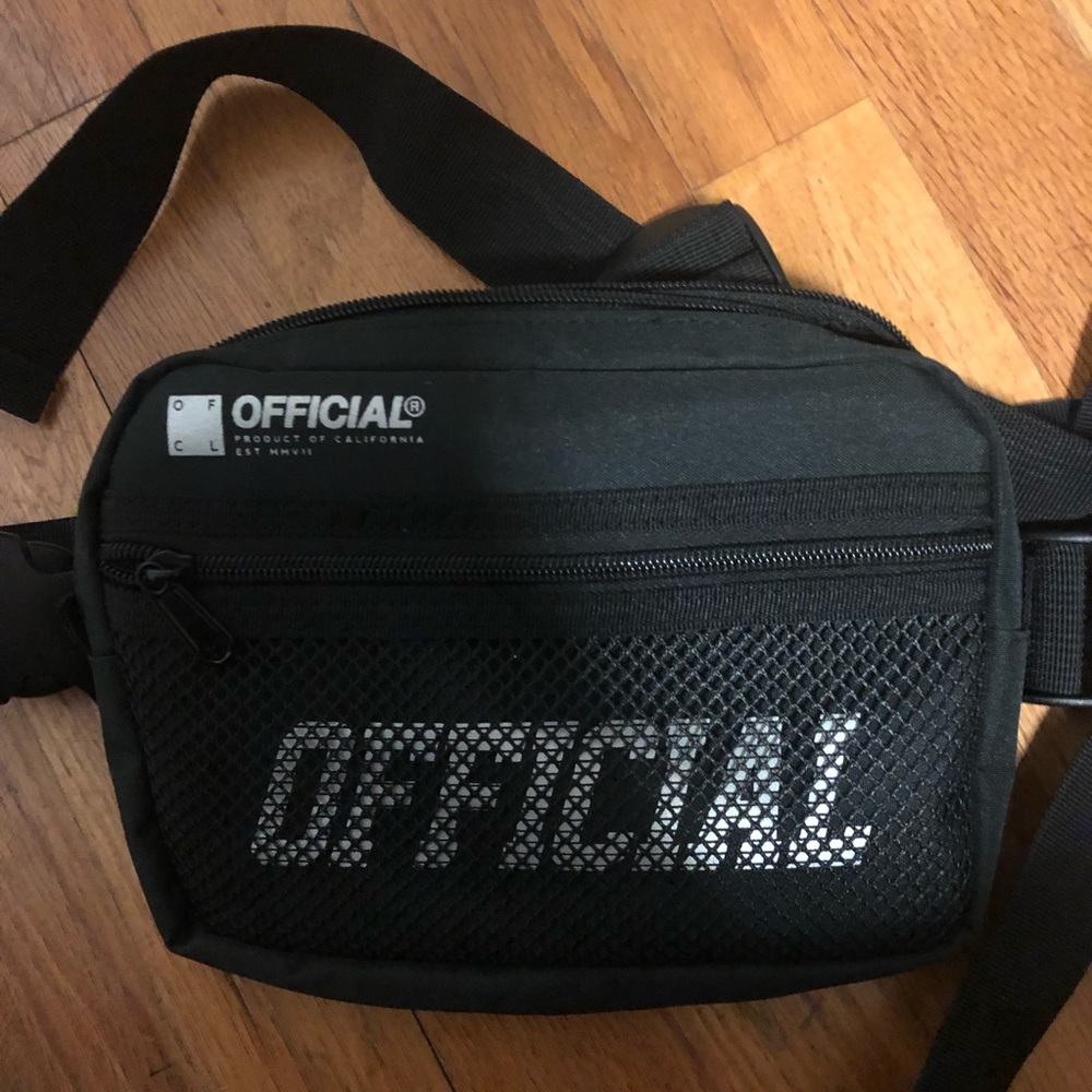 Chest bag